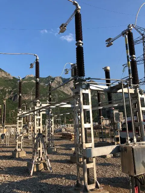 Installed high-voltage switchgear structures